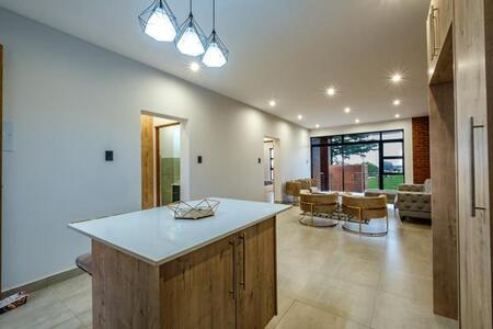 2 Bedroom Apartment in Ormonde