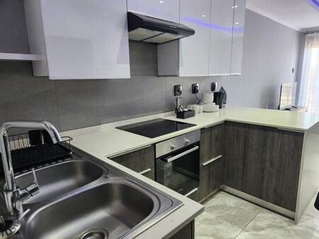 2 Bedroom Apartment in Robertsham