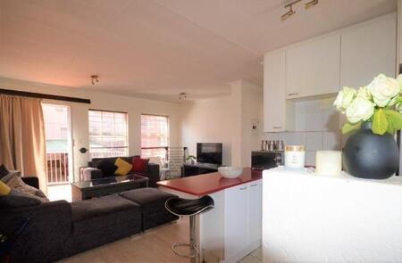 2 Bedroom Apartment in Winchester Hills