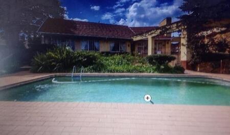 4 Bedroom House in Linmeyer