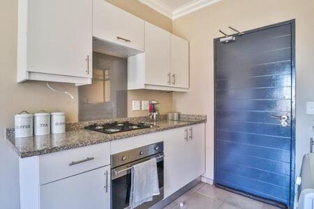 2 Bedroom Apartment in Regents Park