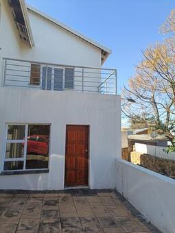 1 Bedroom Apartment in Oakdene