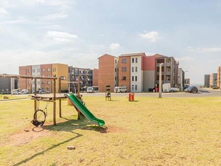 2 Bedroom Apartment in Moffat View