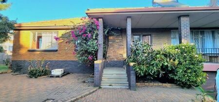 3 Bedroom House in Oakdene