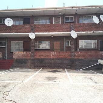 1 Bedroom Apartment in Rosettenville