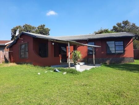 3 Bedroom House in Elandspark