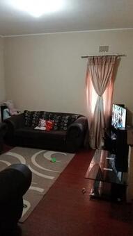 1 Bedroom Apartment in Rosettenville