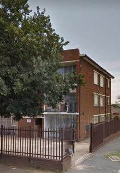 2.5 Bedroom Flat in Regents Park