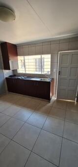 Bachelor apartment in The Hill