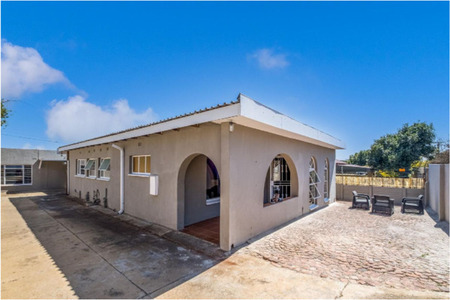 5 Bedroom House in Westdene