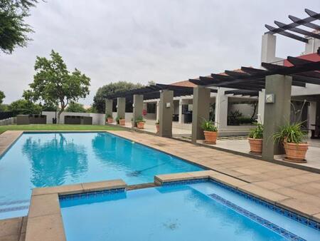 2 Bedroom Apartment in Fourways