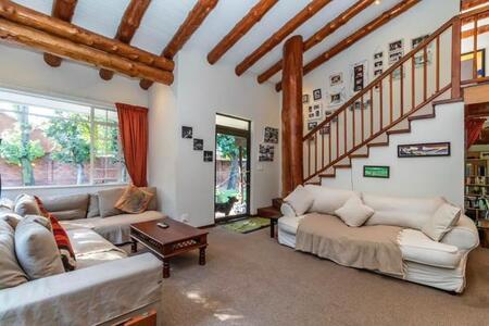 3 Bedroom House in Paulshof