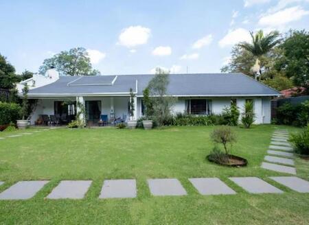 4 Bedroom House in Parktown North