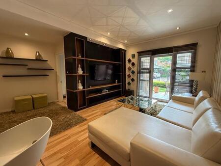 2 Bedroom Apartment in Melrose