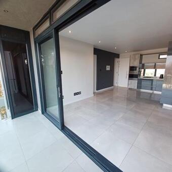 2 Bedroom Apartment in Houghton Estate