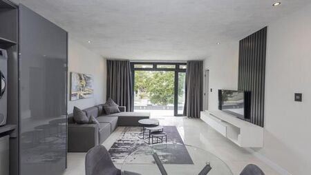 1 Bedroom Apartment in Houghton Estate