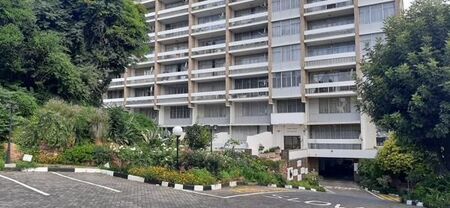 1 Bedroom Apartment in Parktown