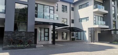 3 Bedroom Apartment in Houghton Estate