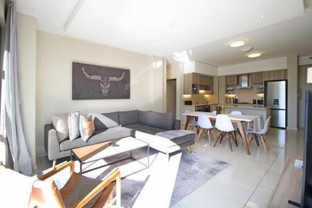 3 Bedroom Apartment in Rosebank