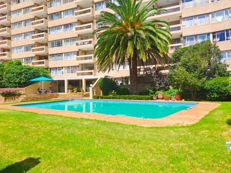 2 Bedroom Apartment in Parktown