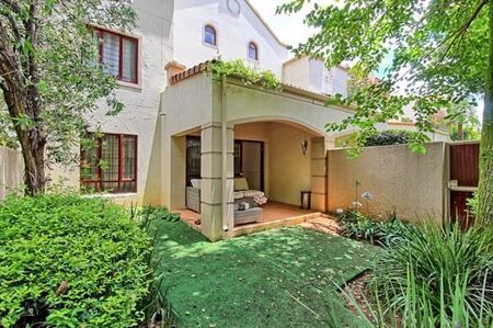 2 Bedroom Apartment in Melrose Estate