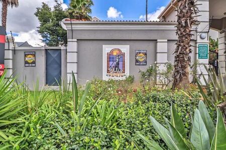 1 Bedroom Apartment in Melrose North