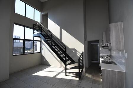 2 Bedroom Apartment in Rosebank