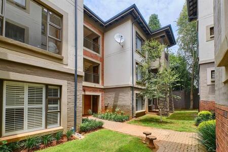 2 Bedroom Apartment in Parkwood