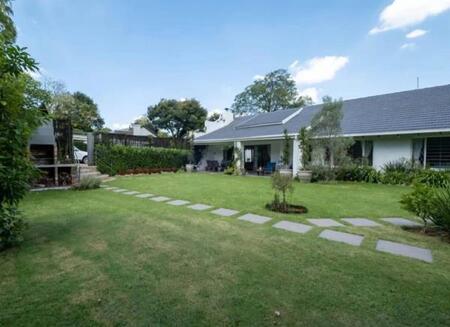 4 Bedroom House in Parktown North