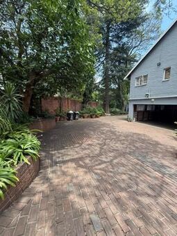 2 Bedroom House in Forest Town