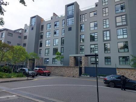 3 Bedroom Apartment in Houghton Estate