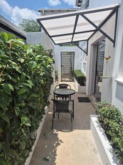 1 Bedroom House in Parkhurst