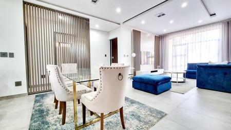 3 Bedroom Apartment in Houghton Estate