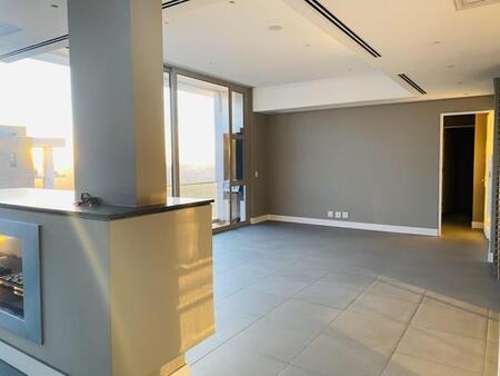 2 Bedroom Apartment in Rosebank