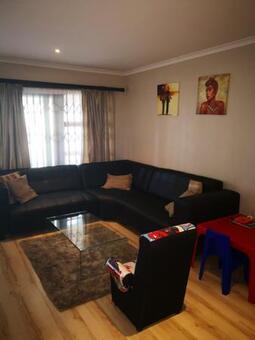 2 Bedroom Apartment in Ferndale