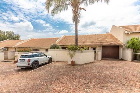 2 Bedroom Townhouse in Ferndale