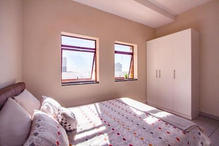 2 Bedroom Apartment in Ferndale