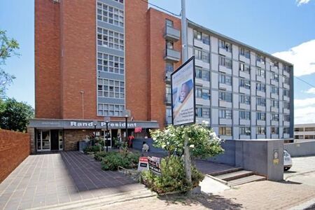 1 Bedroom Apartment in Randburg Central