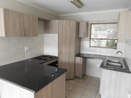 2 Bedroom House in Blackheath
