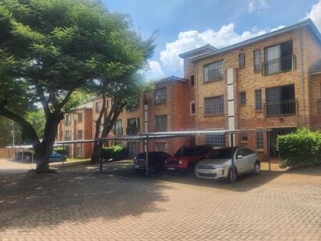2 Bedroom Apartment in Westdene