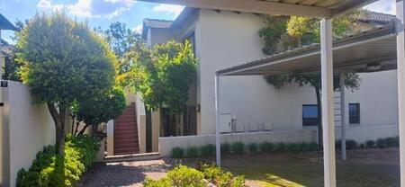 2 Bedroom Apartment in Fourways