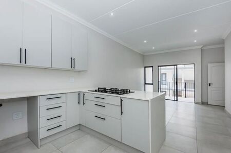 2 Bedroom Apartment in Bryanston