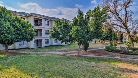 2 Bedroom Apartment in Broadacres