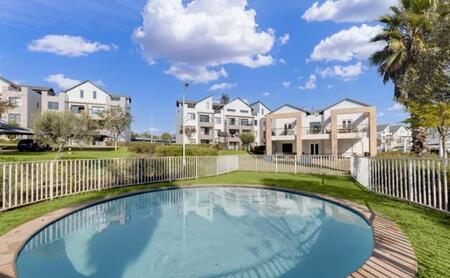 2 Bedroom Apartment in Fourways