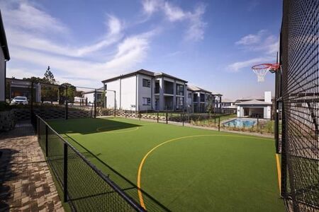 2 Bedroom Apartment in Fourways