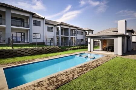 2 Bedroom Apartment in Fourways