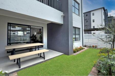 2 Bedroom Apartment in Fourways