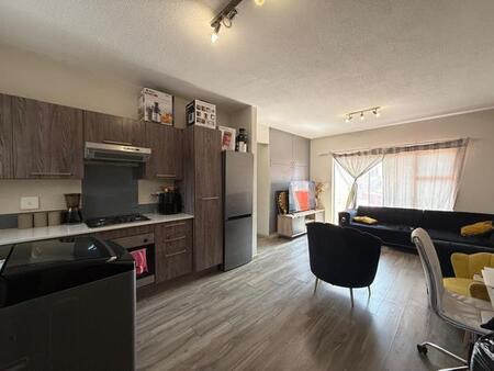 2 Bedroom Apartment in Fourways