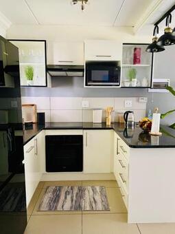 1 Bedroom Apartment in Fourways