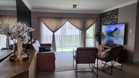 2 Bedroom Apartment in Fourways